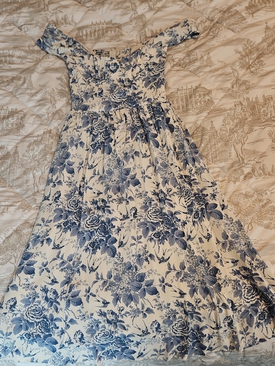 Reformation Dresses & Skirts - Reformation Blue and White Floral Off-Shoulder Sweetheart Midi Dress
